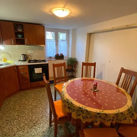 Cozy & Quiet Studio With A Garden Split